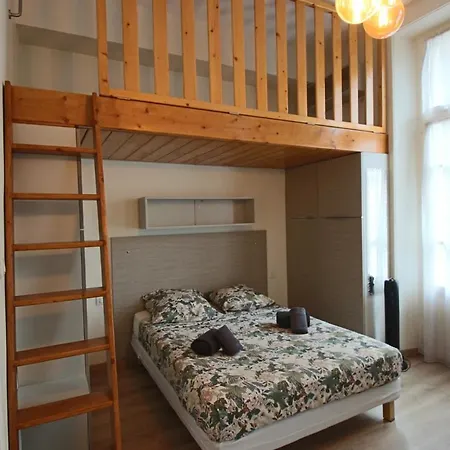 Apartment Lumineux Meuble Au Centre-ville Aix-les-Bains