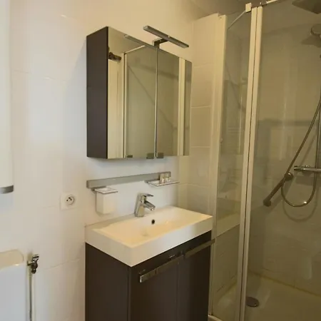 Appartement Lumineux Meuble Au Centre-ville *